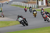 Vintage-motorcycle-club;eventdigitalimages;mallory-park;mallory-park-trackday-photographs;no-limits-trackdays;peter-wileman-photography;trackday-digital-images;trackday-photos;vmcc-festival-1000-bikes-photographs